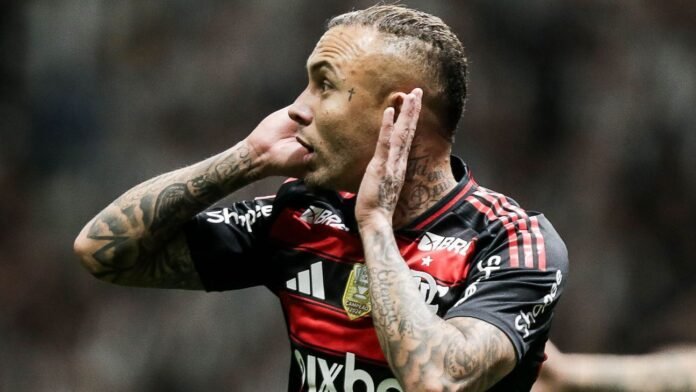 com-ou-sem-kaio-jorge-na-jogada,-tite-quer-cebolinha-ou-outro-atacante-do-flamengo-no-cruzeiro