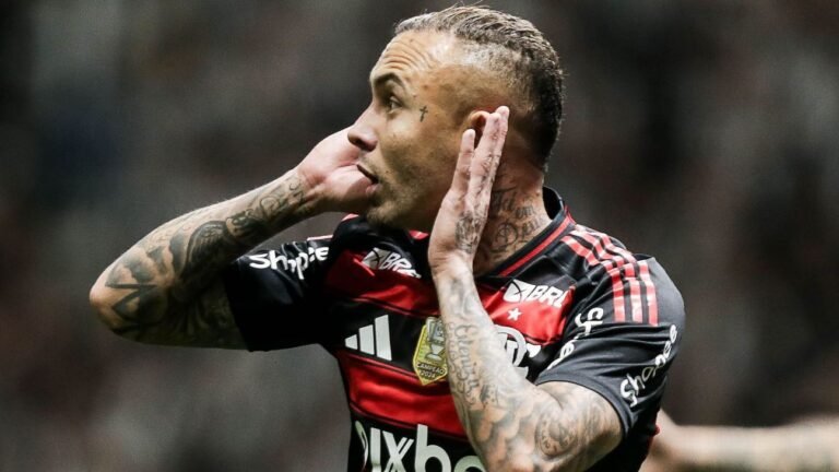 com-ou-sem-kaio-jorge-na-jogada,-tite-quer-cebolinha-ou-outro-atacante-do-flamengo-no-cruzeiro