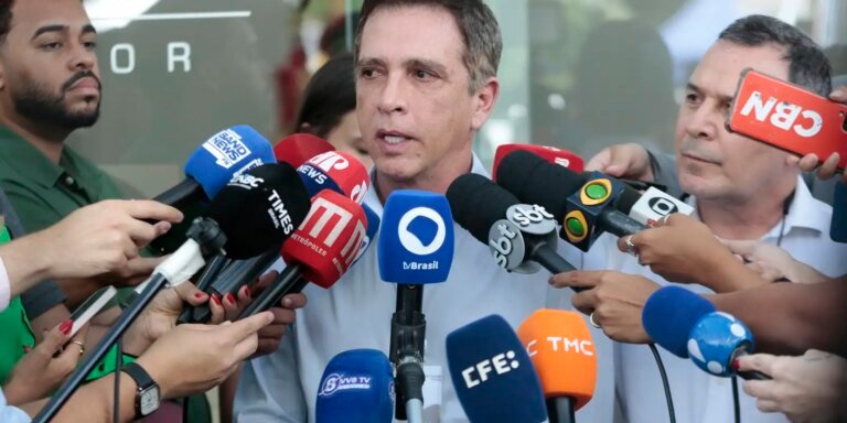 bolsonaro-deve-ter-alta-nesta-quinta-e-retornar-a-cela-na-pf