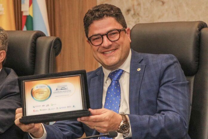 2b3b13bd-d02c-450d-bd04-cd529650da21