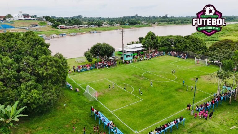 Premiação histórica marca a final do 10º Campeonato Feminino de Futebol no Ilha Verde
