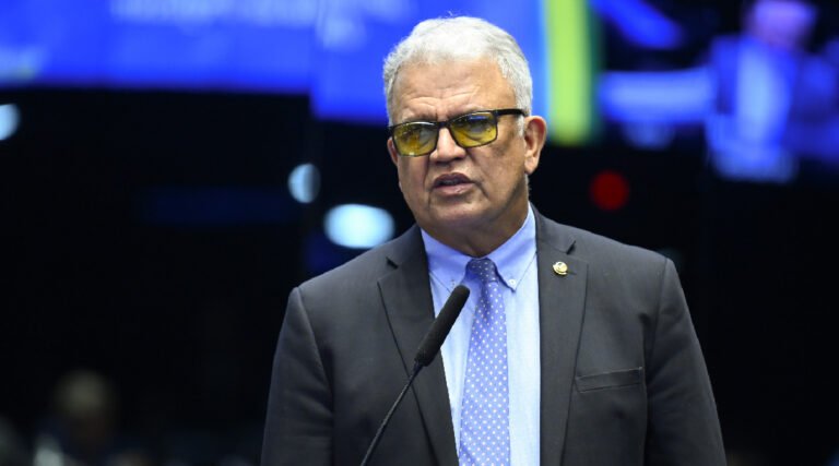 Petecão confirma mais de R$ 8 milhões em maquinário para impulsionar a produção agrícola no Acre