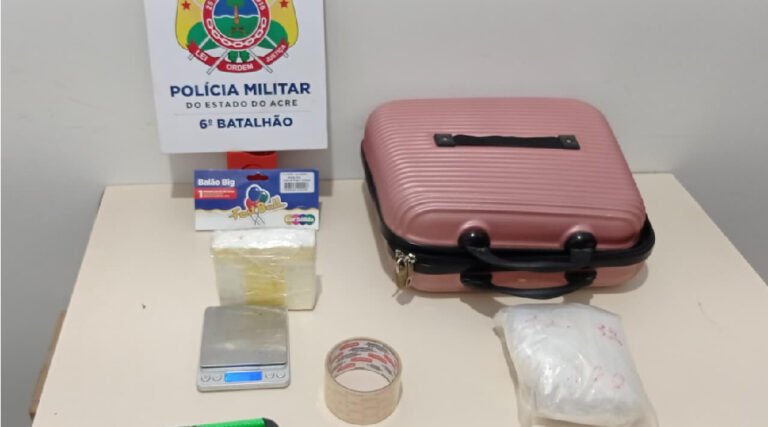 PM apreende meio quilo de cocaína em operação no centro de Cruzeiro do Sul