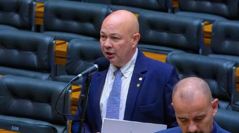 Articulação de Zé Adriano garante novo decreto sobre resíduos sólidos e traz segurança jurídica ao setor produtivo de Rio Branco