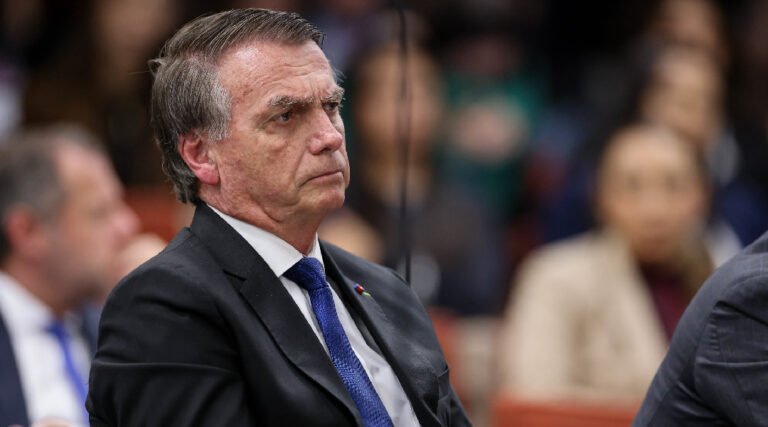 Moraes autoriza cirurgia de Bolsonaro no dia de Natal