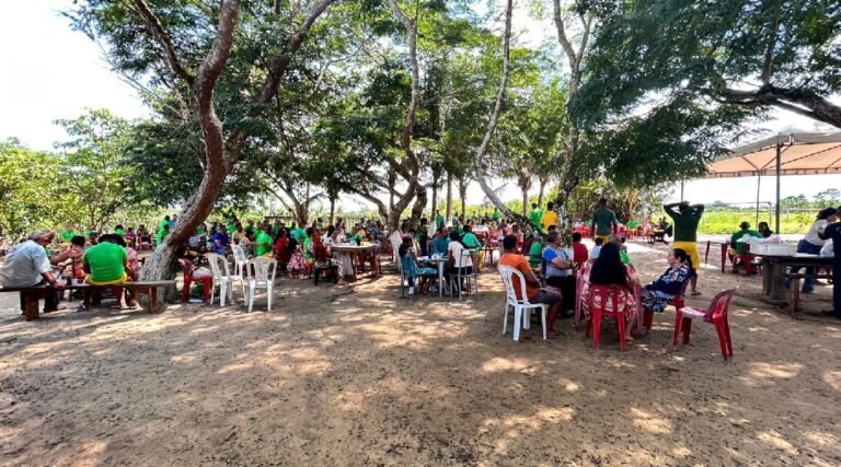 Detentos participam de confraternização com familiares no Presídio Manoel Neri