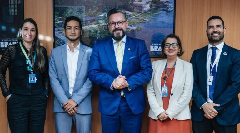 Senador Alan Rick discute no Ministério de Minas e Energia a prorrogação do Luz para Todos para reduzir desigualdades no Acre