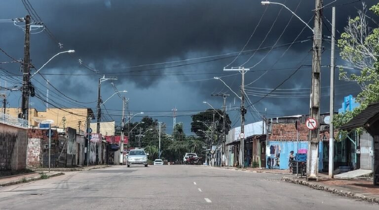 Acre segue em alerta para chuvas intensas e ventos fortes até sábado