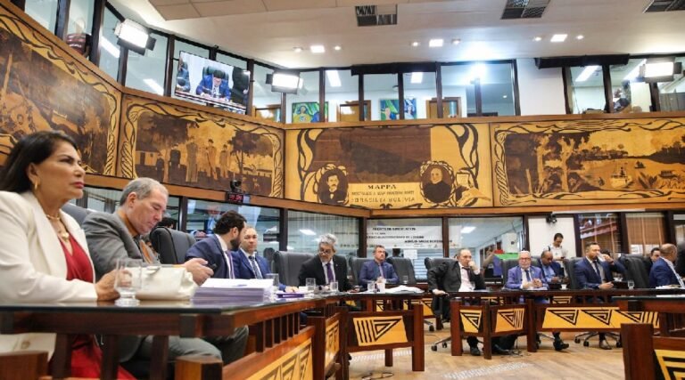 Aleac apresenta balanço legislativo de 2025 com quase 400 projetos protocolados