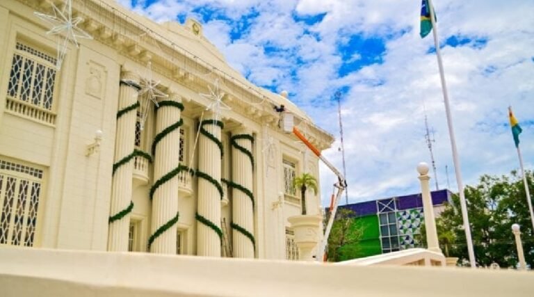 Governo do Acre decreta ponto facultativo após Natal e Ano-Novo