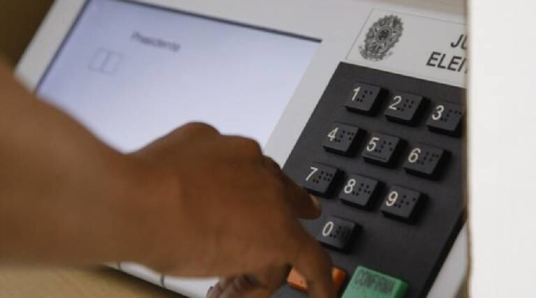 Justiça Eleitoral reforça fiscalização sobre cota feminina e alerta partidos no Acre