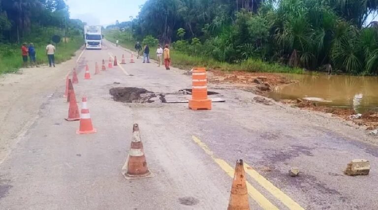 Dnit libera tráfego de veículos na BR-364