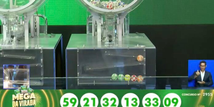 mega-da-virada-premia-6-apostas;-cada-uma-vai-receber-r$-181,8-milhoes mega-da-virada-premia-6-apostas;-cada-uma-vai-receber-r$-181,8-milhoes