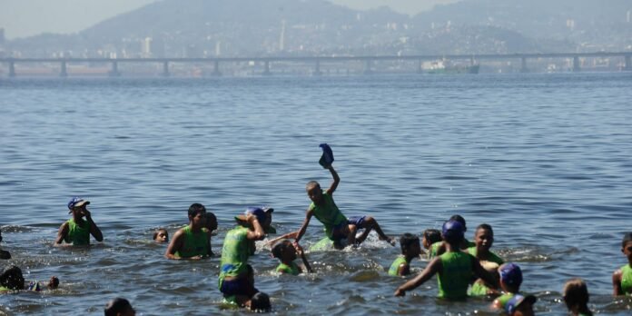 bombeiros-do-rj-abrem-5-mil-vagas-para-o-projeto-botinho-2026 bombeiros-do-rj-abrem-5-mil-vagas-para-o-projeto-botinho-2026