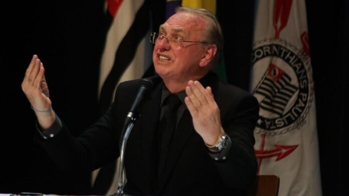 corinthians-encaminha-acordo-com-clube-mexicano-e-avanca-para-derrubar-transfer-ban-na-fifa