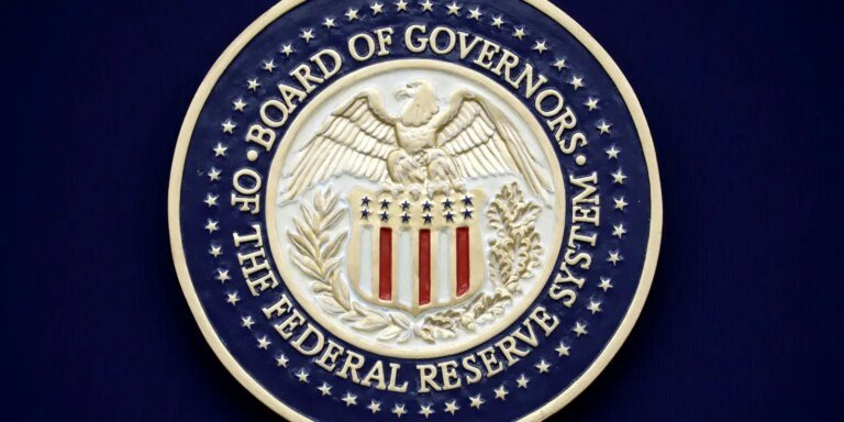 trump-usa-acusacao-criminal-como-chantagem-para-reduzir-juros,-diz-fed