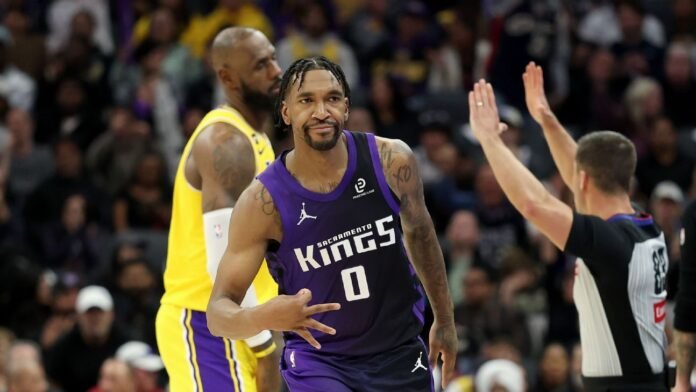 malik-monk-e-derozan-tem-noite-de-cinema,-ofuscam-luka-doncic,-e-kings-dominam-os-lakers