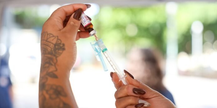 rio-leva-vacinacao-a-parques-e-aeroportos-ate-12-de-fevereiro rio-leva-vacinacao-a-parques-e-aeroportos-ate-12-de-fevereiro