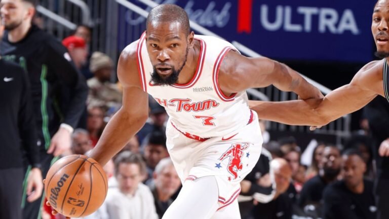 kevin-durant-amplia-historia-na-nba-e-se-torna-o-sexto-maior-pontuador-de-todos-os-tempos