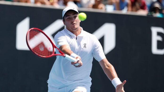 joao-fonseca-e-dominado,-perde-para-spizzirri-e-esta-eliminado-do-australian-open