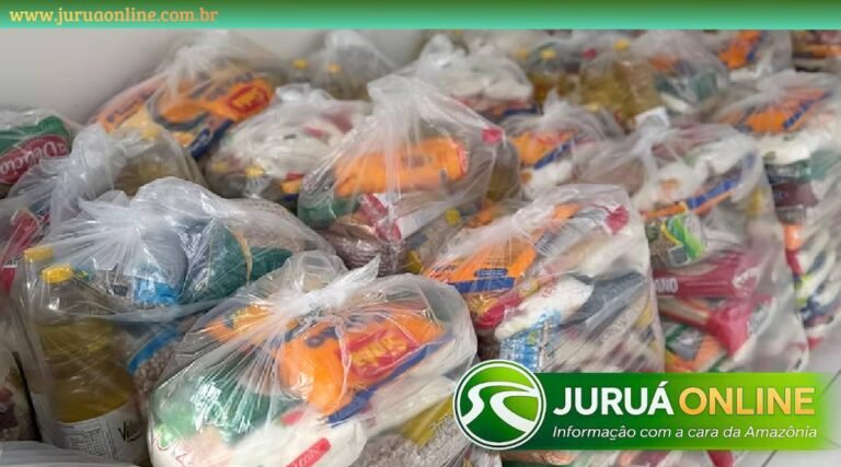 Sacolões arrecadados na Corrida da Virada são entregues a famílias atingidas pela cheia do Rio Juruá