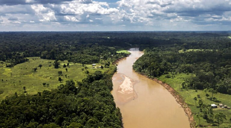 Rio Tarauacá volta a encher e ultrapassa cota de alerta, informa Defesa Civil