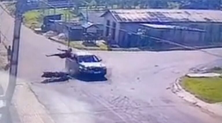 Acidente de trânsito em cruzamento é registrado no bairro do Telégrafo, em Cruzeiro do Sul