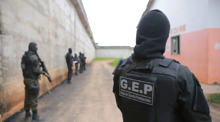 Acre regulamenta transporte e escolta de presos em transferências intermunicipais