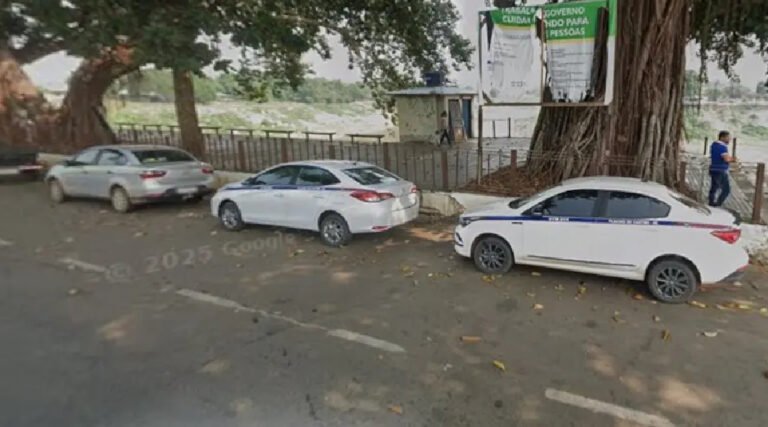 Taxistas bloqueiam rodovias do Acre no dia 26 em protesto contra transporte clandestino