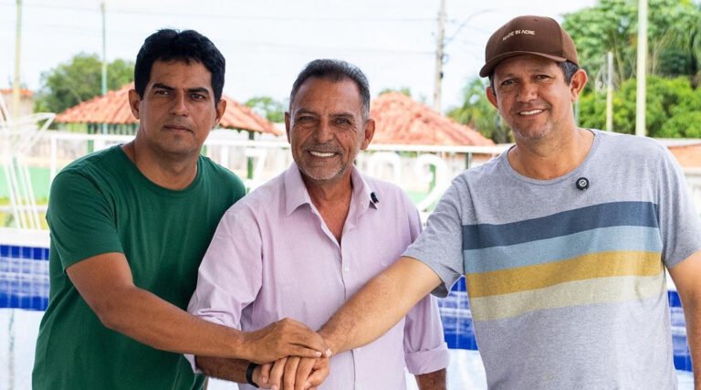 Zezinho Barbary libera R$ 500 mil para infraestrutura urbana de Rodrigues Alves