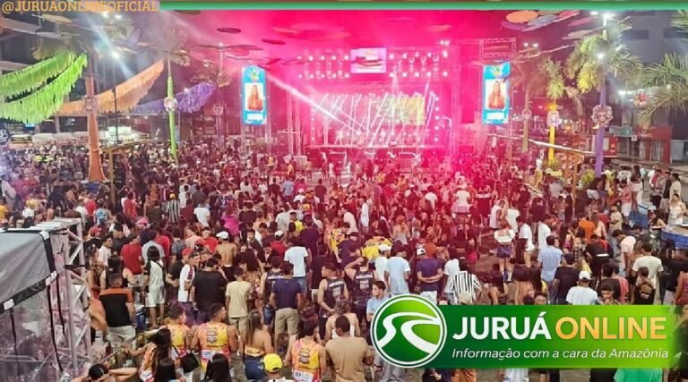 Público prestigia abertura do Carnaval Cultural Magid Almeida 2026 em Cruzeiro do Sul; programação segue até terça-feira