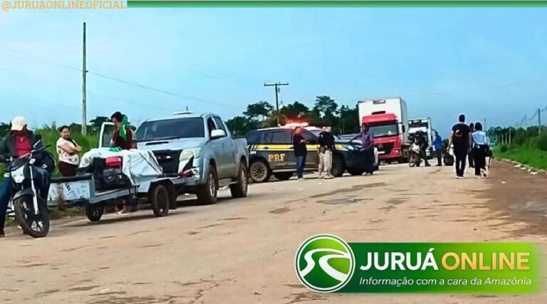 BR-364 segue bloqueada há mais de 24 horas em Feijó; PRF reforça segurança no local
