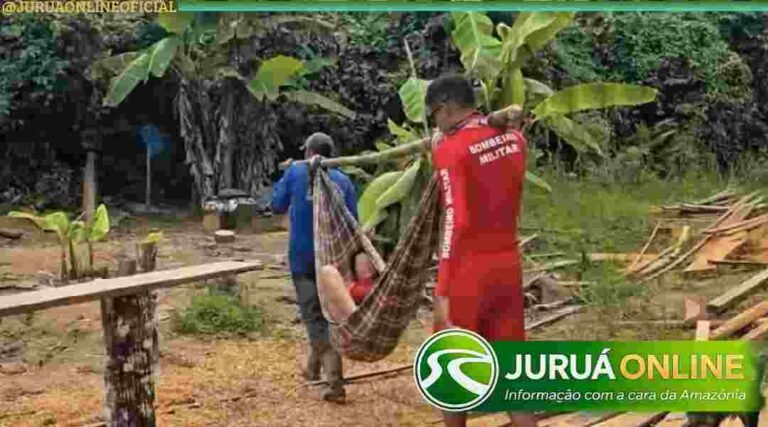 Mulher é resgatada após cair de cavalo em área de difícil acesso em Sena Madureira