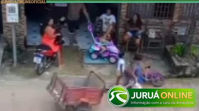 Carretinha se solta de moto e atinge três crianças em Tarauacá