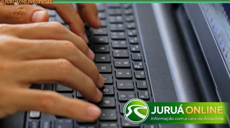 Professores recém-efetivados no Acre terão auxílio de até R$ 4,5 mil para compra de notebooks