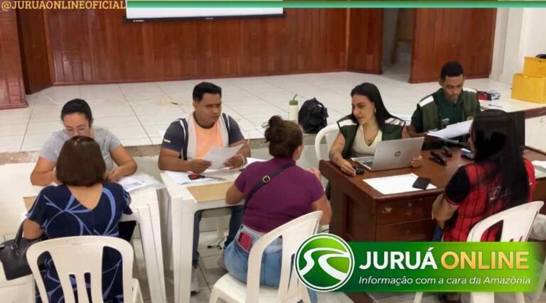 Mutirão de regularização fundiária atende moradores de 12 bairros em Cruzeiro do Sul