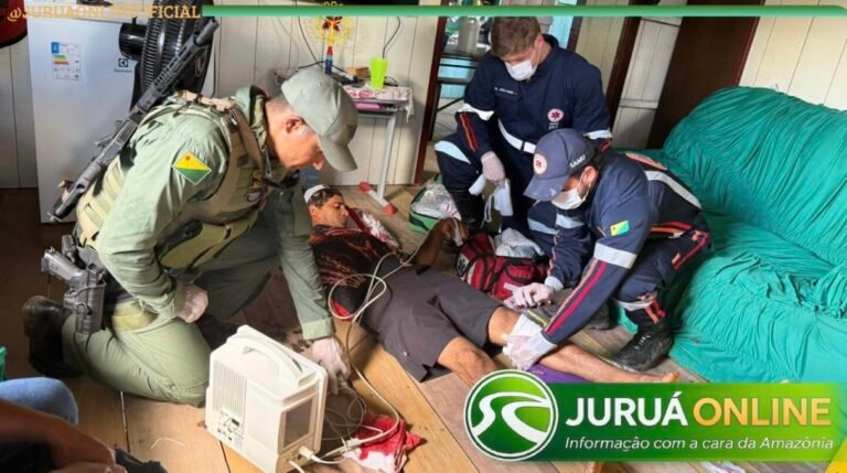 CIOPAER resgata caçador vítima de tiro acidental no Rio Juruá Mirim em Cruzeiro do Sul