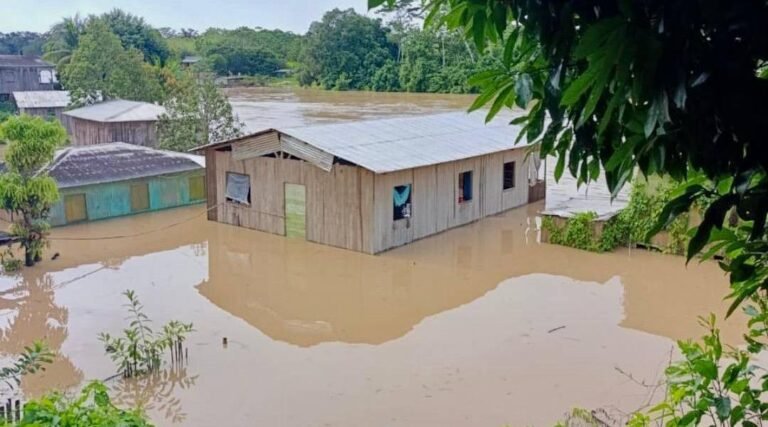 Marechal Thaumaturgo decreta emergência por causa de enchentes e prejuízos em comunidades
