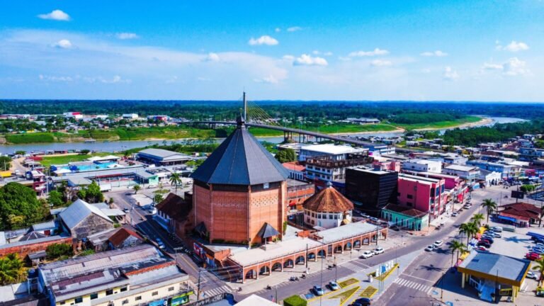 Feriado fecha bancos nesta terça e altera funcionamento de serviços em Cruzeiro do Sul