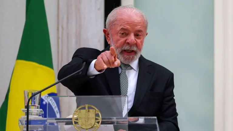 Representante dos EUA em Brasília é chamada para prestar esclarecimento após delegado da PF envolvido em caso Ramagem virar alvo do governo Trump