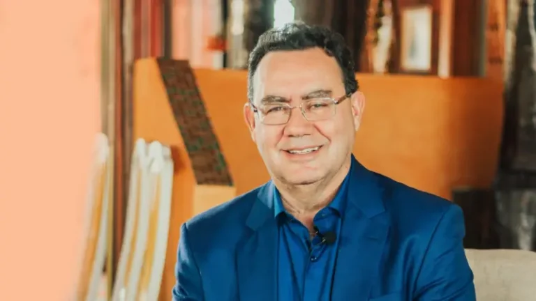 ‘Chamaria Putin e Zelensky para conversar’, diz Augusto Cury ao lançar pré-candidatura à Presidência