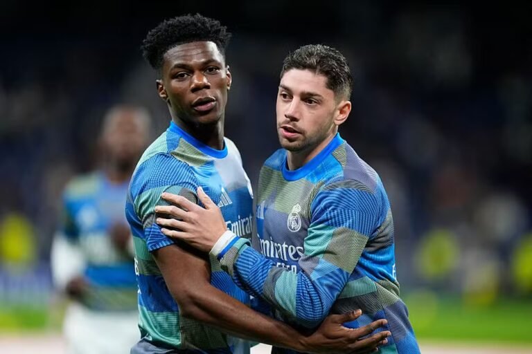 Real Madrid multa Valverde e Tchouaméni após brigas em treinamentos