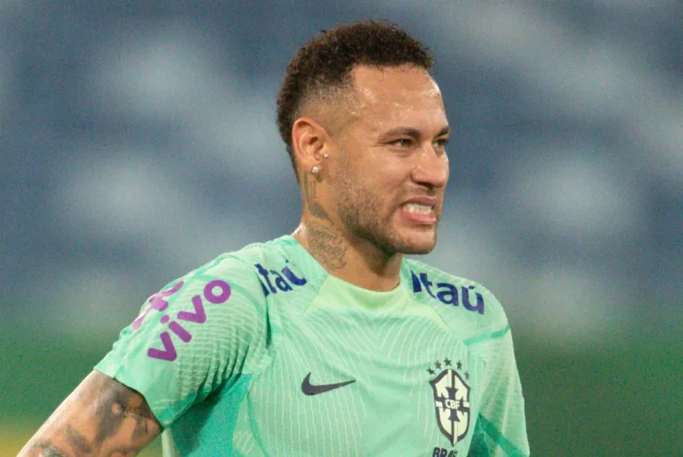 Enquete mostra Brasil dividido sobre convocação de Neymar para a Copa de 2026