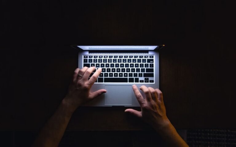 Golpe do Desenrola Brasil usa falso site do Gov.br para enganar endividados