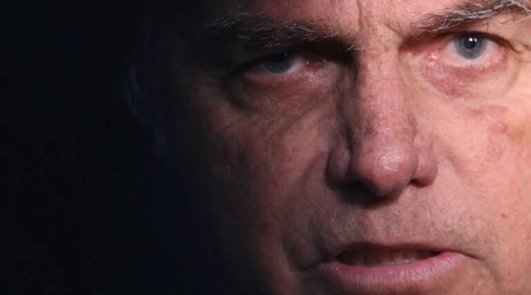Com derrubada de veto de Lula ao PL da Dosimetria, saiba o que acontece com Bolsonaro