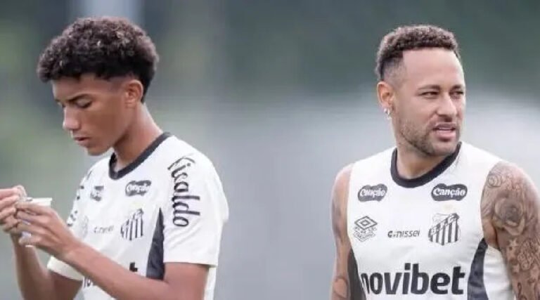 Antes de briga com Neymar, atrasos de Robinho Jr. teriam irritado elenco