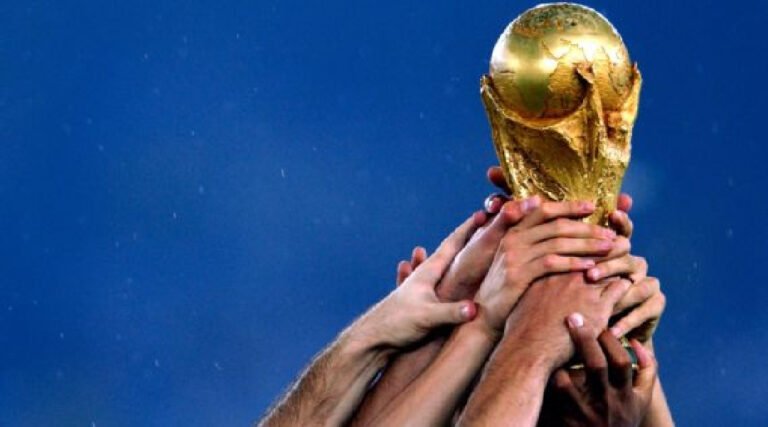 Seleção da Argentina divulga pré-lista de convocados para Copa do Mundo com Flaco López e Giay, do Palmeiras