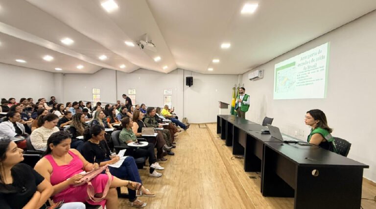 Cruzeiro do Sul debate combate ao tráfico humano e prepara rede de proteção diante do aumento de migrantes na fronteira