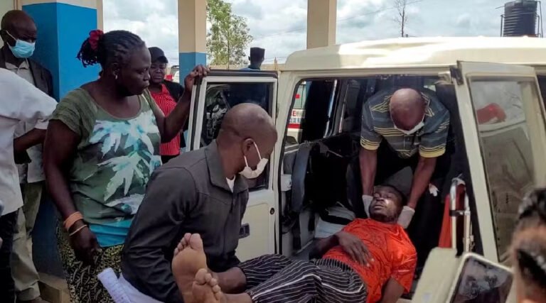 OMS declara surto de ebola na África como emergência de saúde pública internacional