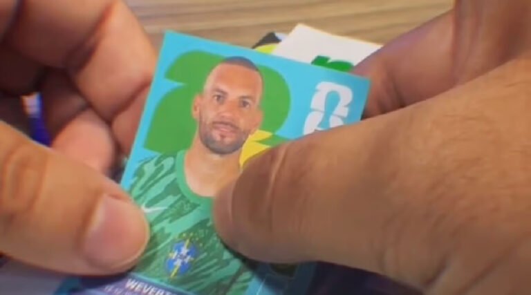 Weverton já virou figurinha do álbum da Copa do Mundo mostra Grêmio
